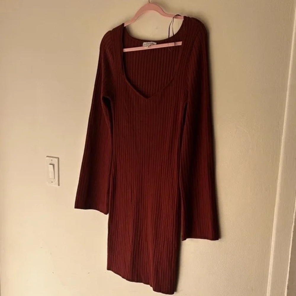 Elegant Rust Ribbed Dress
